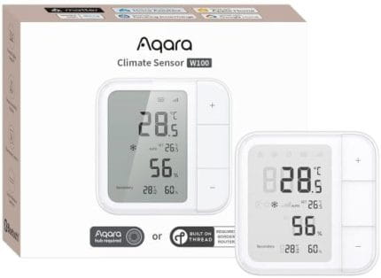 חיישן האקלים Aqara W100 לצד האריזה עם סמלי Matter, Apple Home ו-Google Home